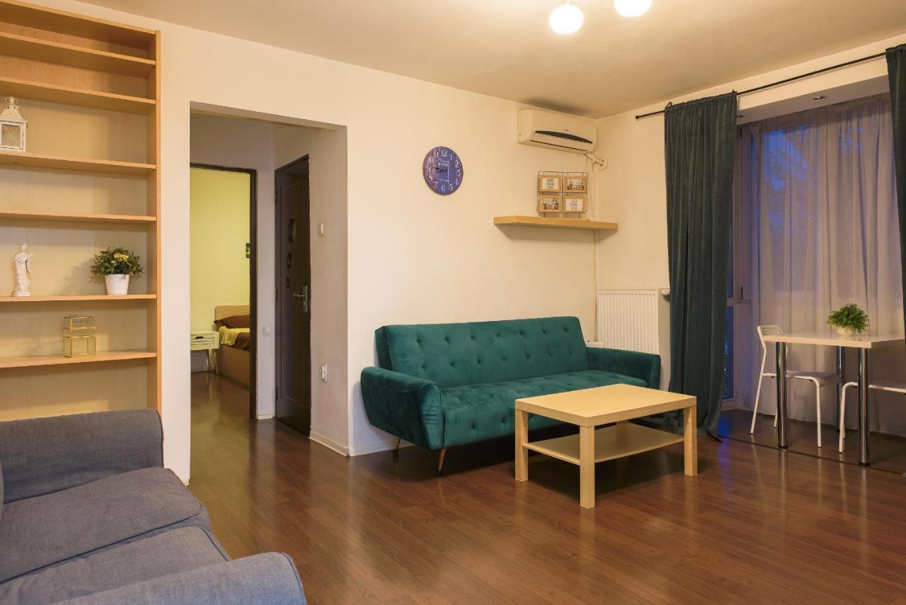 Ultracentral Apartment - "Saint Anthony" Church & Old Town View Bucarest Esterno foto