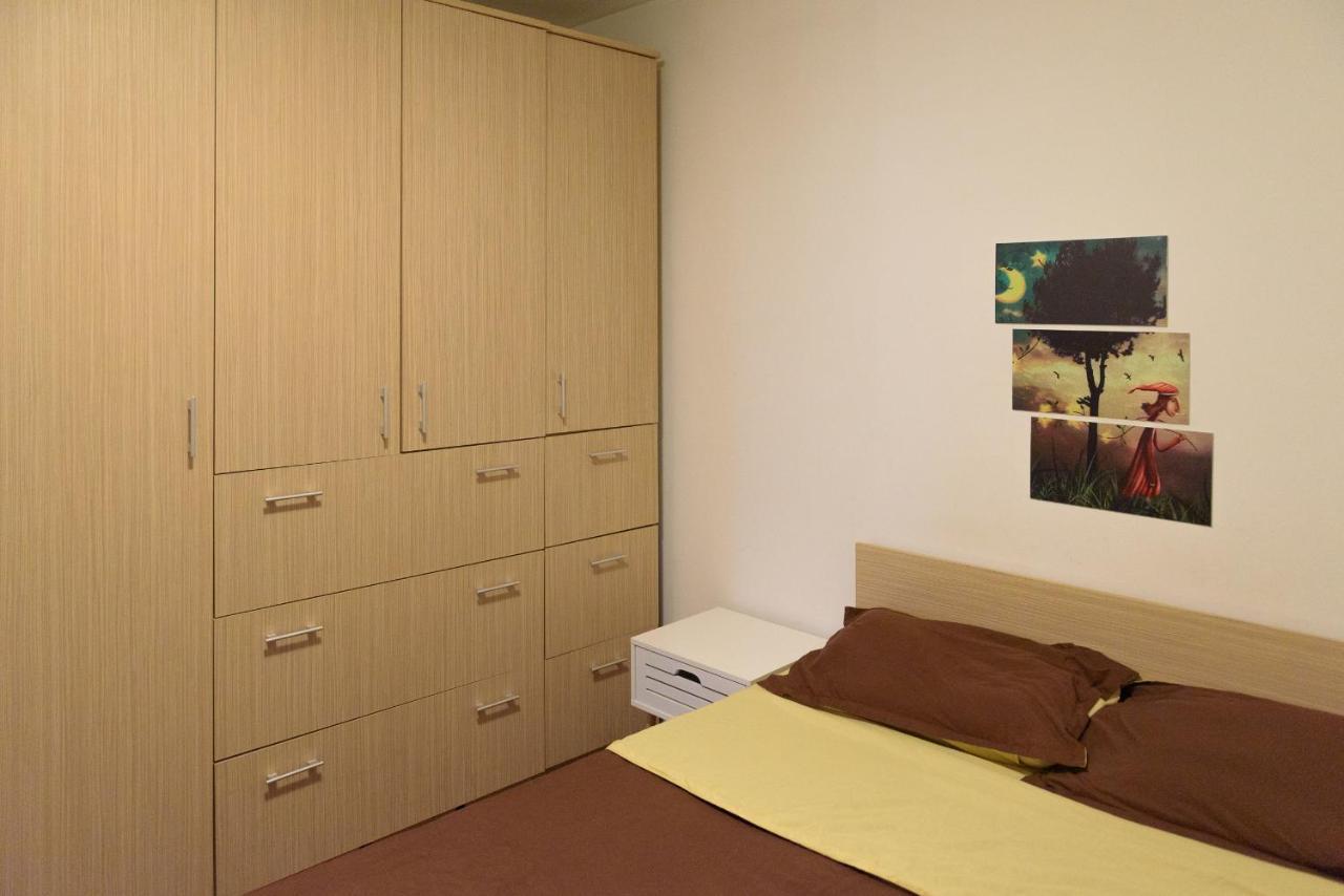 Ultracentral Apartment - "Saint Anthony" Church & Old Town View Bucarest Esterno foto